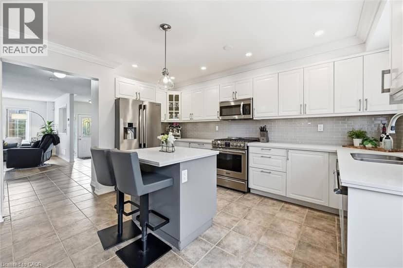 5035 CORPORATE Drive — photo 10 of 40
