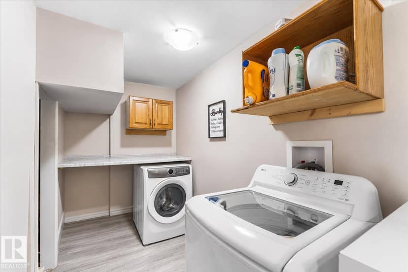 8721 99 AV — photo 35 of 40