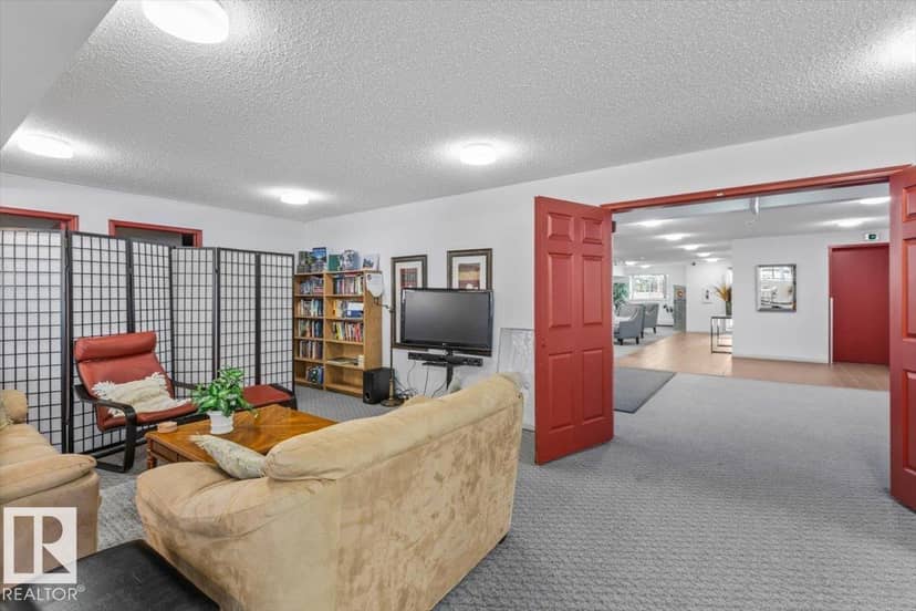 #308 9760 176 ST NW — photo 32 of 37