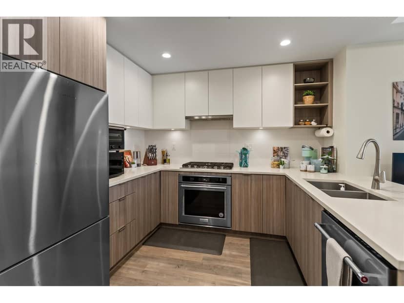 411 750 DOGWOOD STREET, Coquitlam, photo 4
