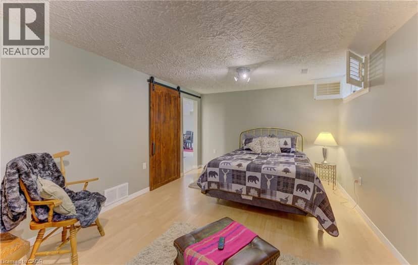 218 FORESTWOOD Drive — photo 37 of 40