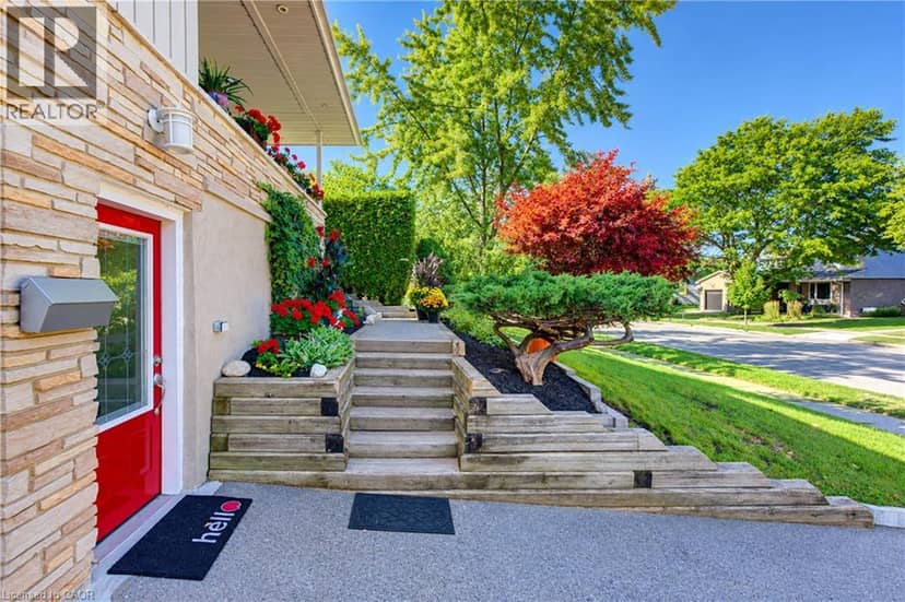 218 FORESTWOOD Drive — photo 3 of 40