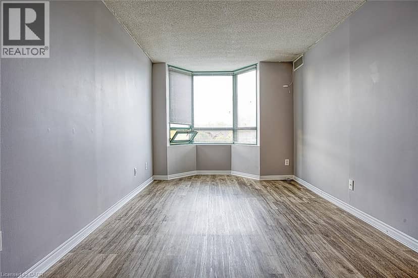 17 KING Street E Unit# 502 — photo 14 of 24