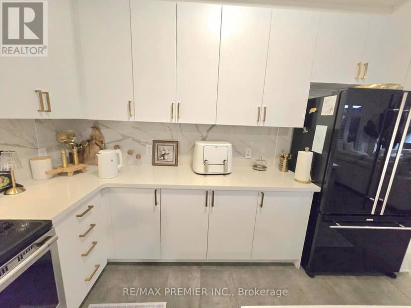 106 Ed Ewert Avenue — photo 12 of 37