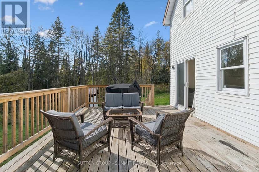 151 Scotia Road — photo 10 of 34