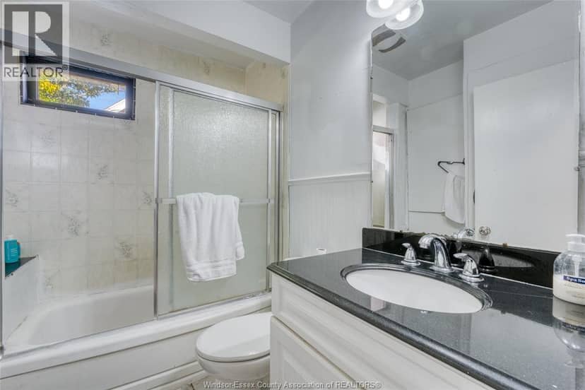 1015 Partington Avenue — photo 16 of 34