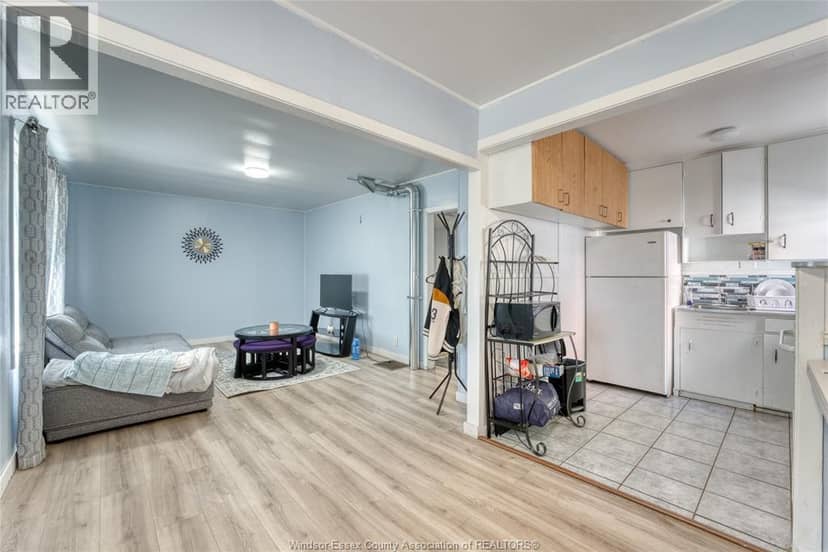 1015 Partington Avenue — photo 5 of 34
