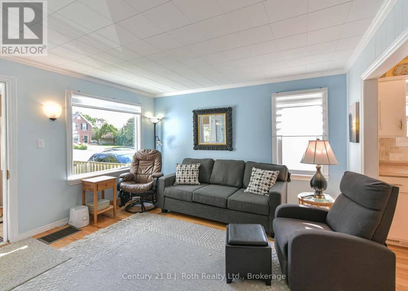 331 Moffat Street — photo 7 of 40