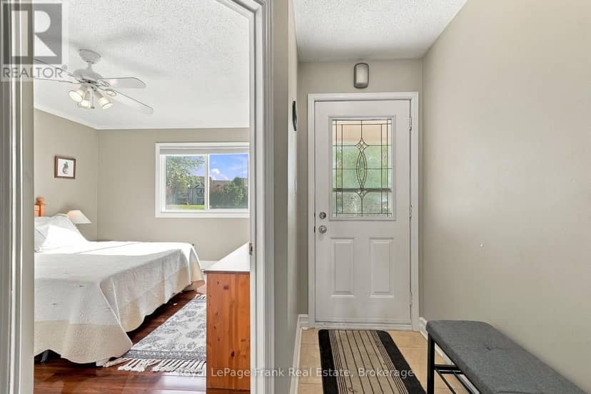 3 - 21 Laguna Parkway — photo 9 of 40