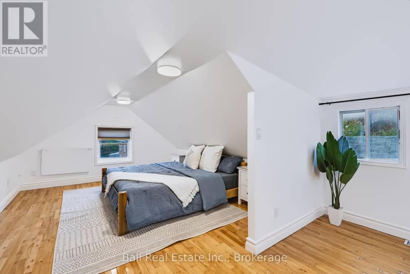 196 Perry Street — photo 31 of 40
