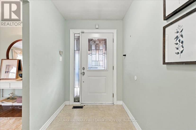 809 Bem Avenue, Pickering, photo 3