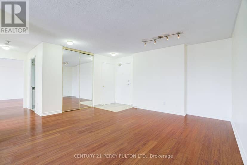 504 - 11753 Sheppard Avenue E, Toronto, photo 2