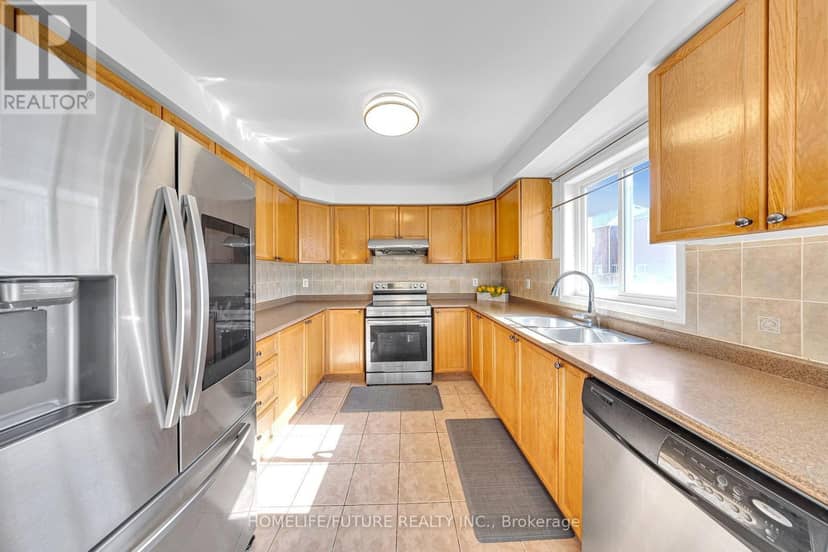 17 Grainger Crescent — photo 13 of 40