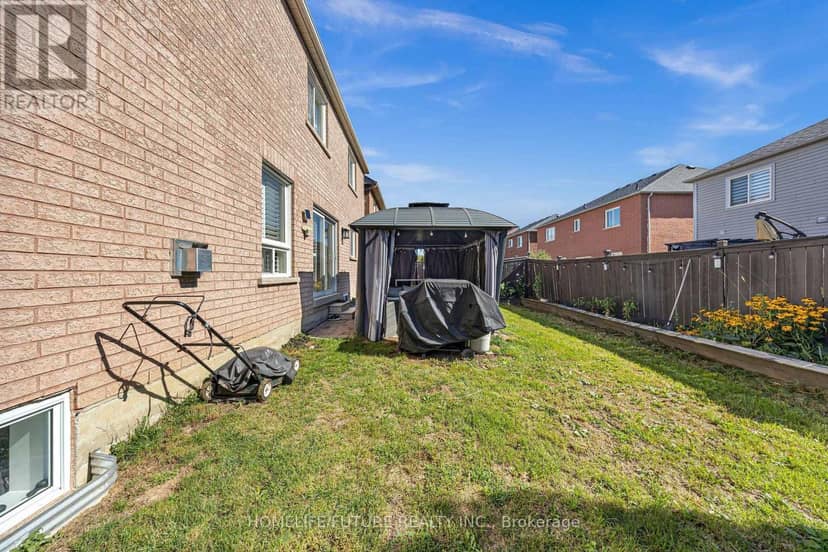 17 Grainger Crescent — photo 38 of 40