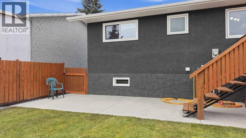 21 Parkland Drive, Sylvan Lake, photo 5