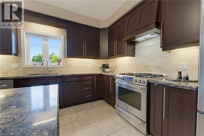 51 NETHERWOOD Road — photo 15 of 40