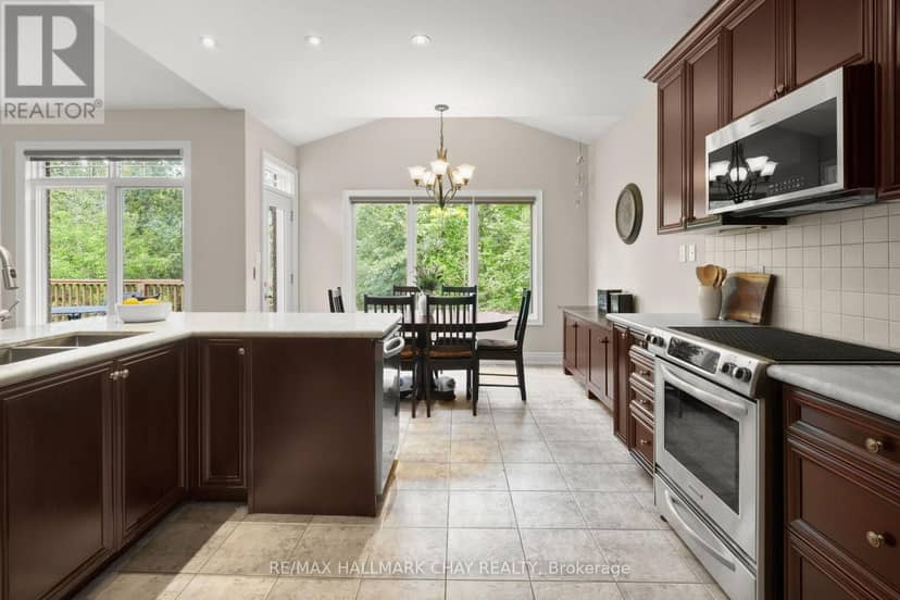 34 Tuscany Grande — photo 10 of 35