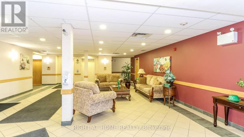 203 - 94 Dean Avenue, Barrie, photo 2