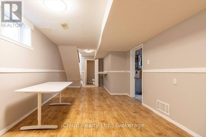 184 Madelaine Drive — photo 23 of 40
