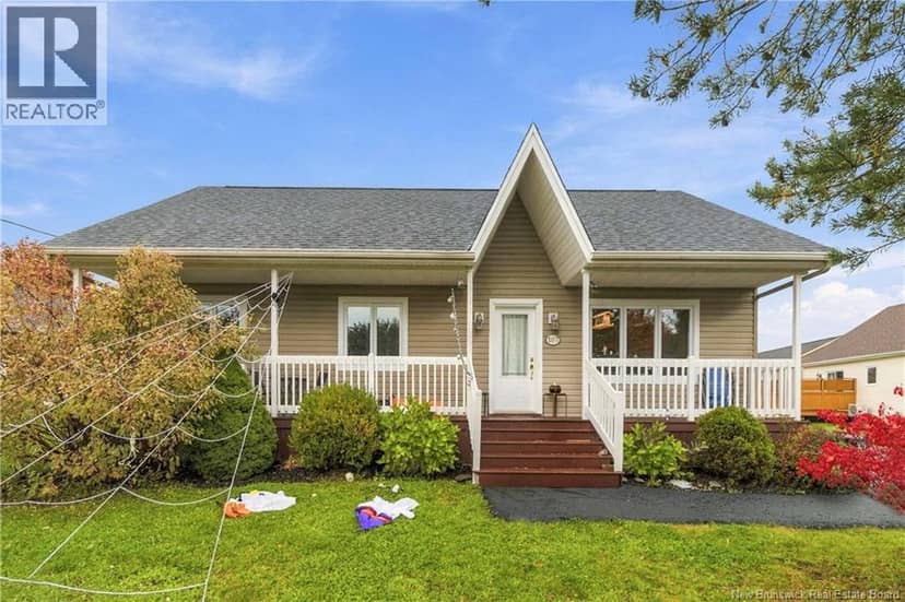 107 Rue Cyril — photo 1 of 25