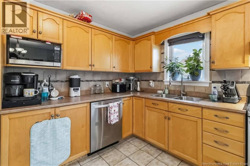 107 Rue Cyril — photo 9 of 25