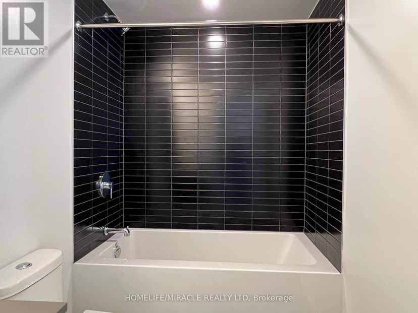 1603 - 86 Dundas Street E — photo 21 of 25