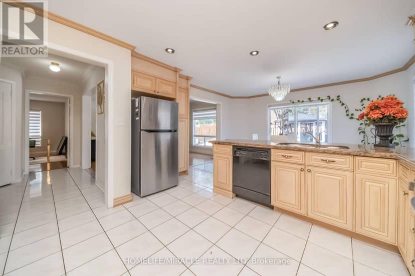 32 Gold Tree Street — photo 11 of 40