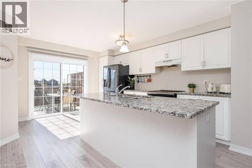 120 MONARCH WOODS Drive — photo 14 of 40