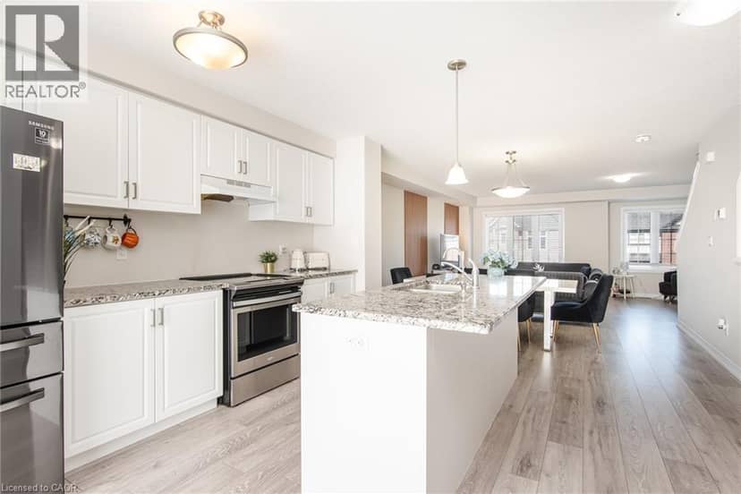 120 MONARCH WOODS Drive — photo 16 of 40