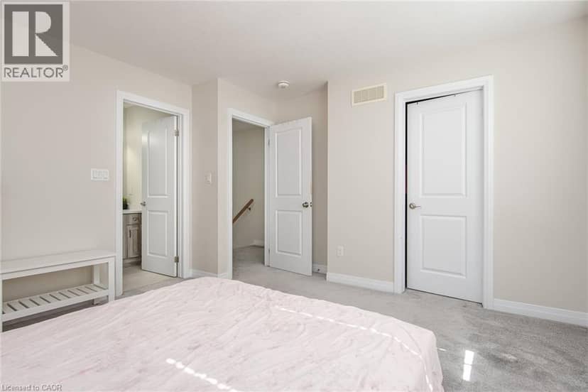 120 MONARCH WOODS Drive — photo 22 of 40
