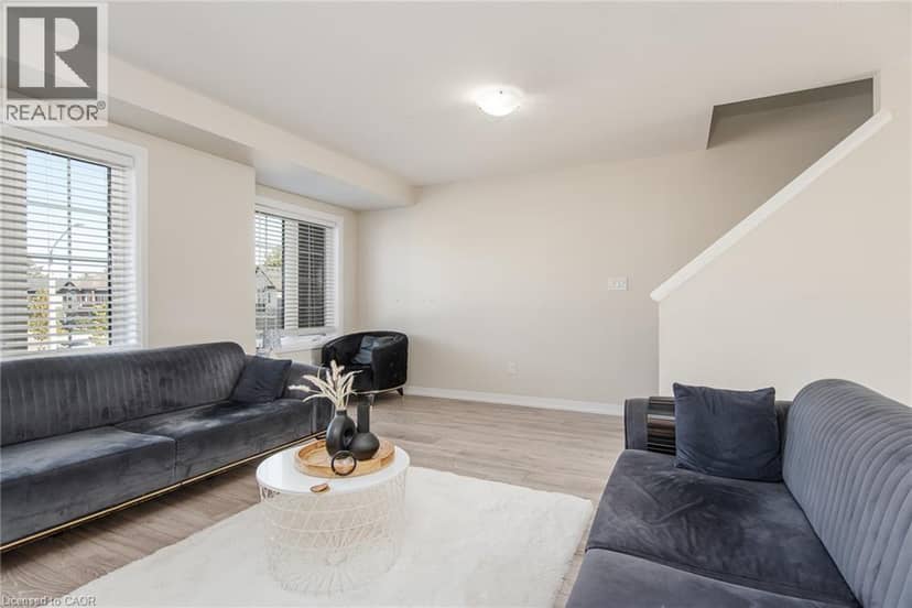 120 MONARCH WOODS Drive — photo 3 of 40