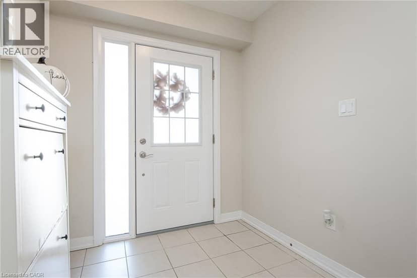 120 MONARCH WOODS Drive — photo 32 of 40