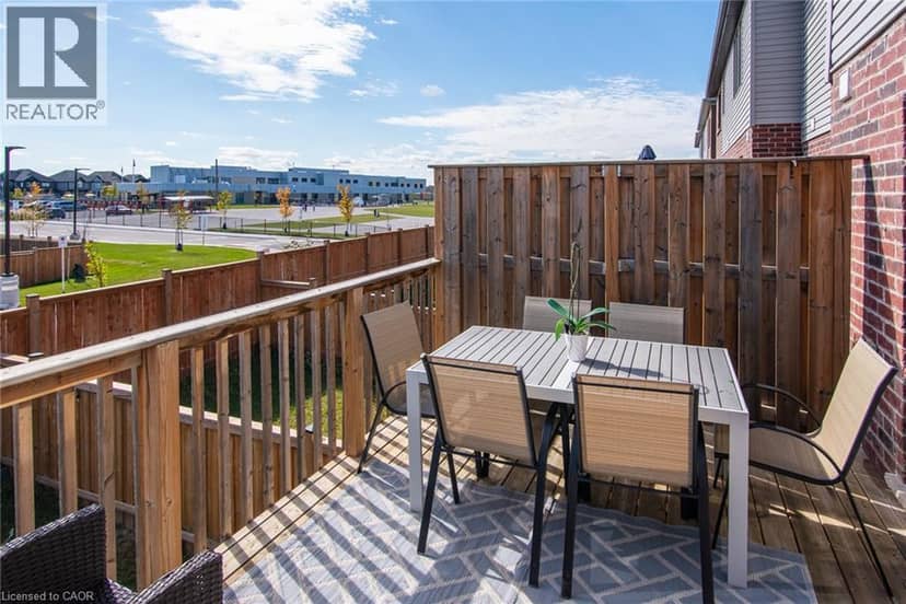 120 MONARCH WOODS Drive — photo 37 of 40