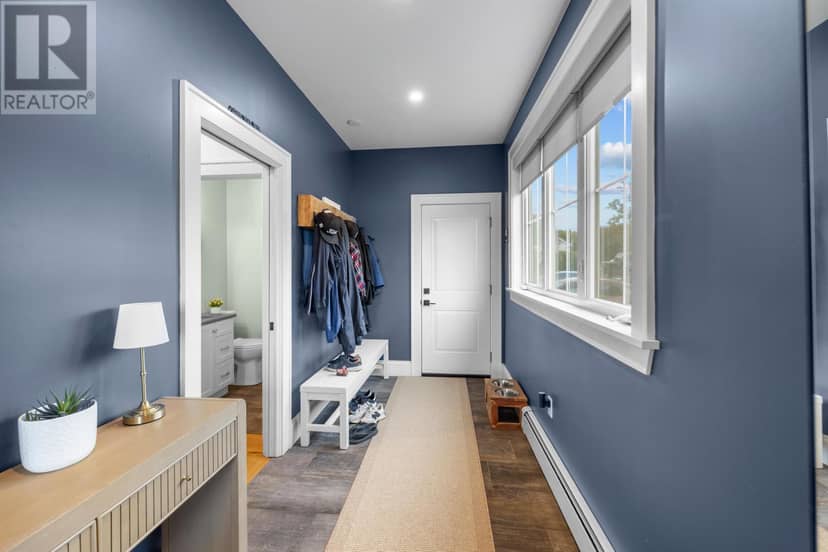 497 York Point Road, Cornwall, photo 3