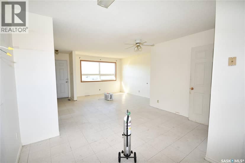 205 6th AVENUE N, Big River, photo 3