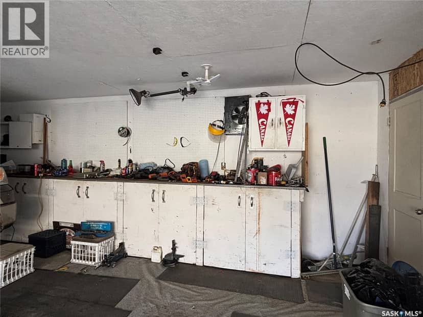 202 Herbert STREET — photo 15 of 39