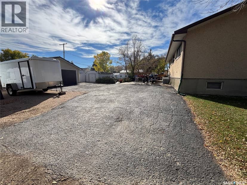 202 Herbert STREET — photo 17 of 39