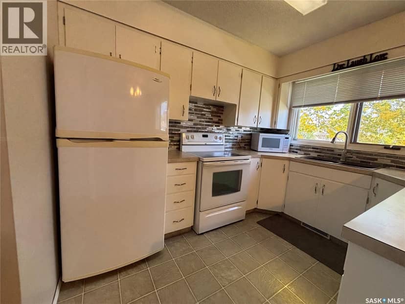 202 Herbert STREET — photo 20 of 39