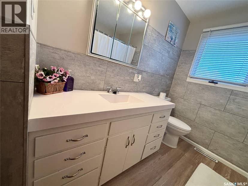 202 Herbert STREET — photo 30 of 39