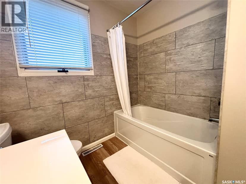 202 Herbert STREET — photo 31 of 39