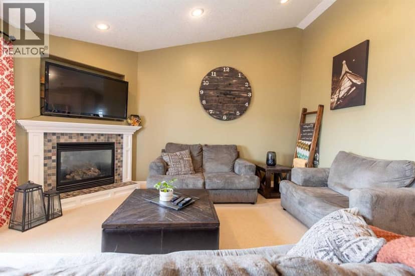 37 Laurel Place — photo 12 of 40
