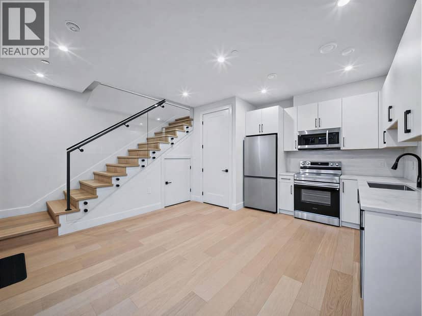 2 6989 KERR STREET, Vancouver