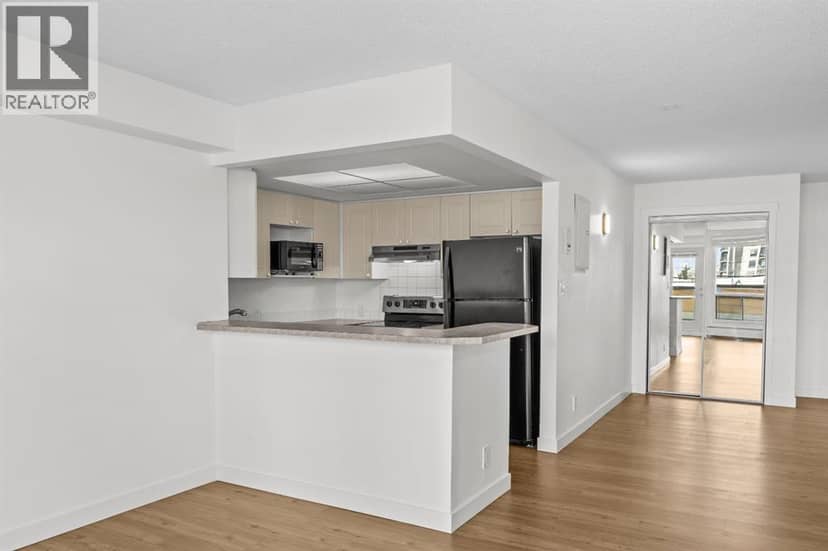 208, 1334 12 Avenue SW — photo 12 of 32