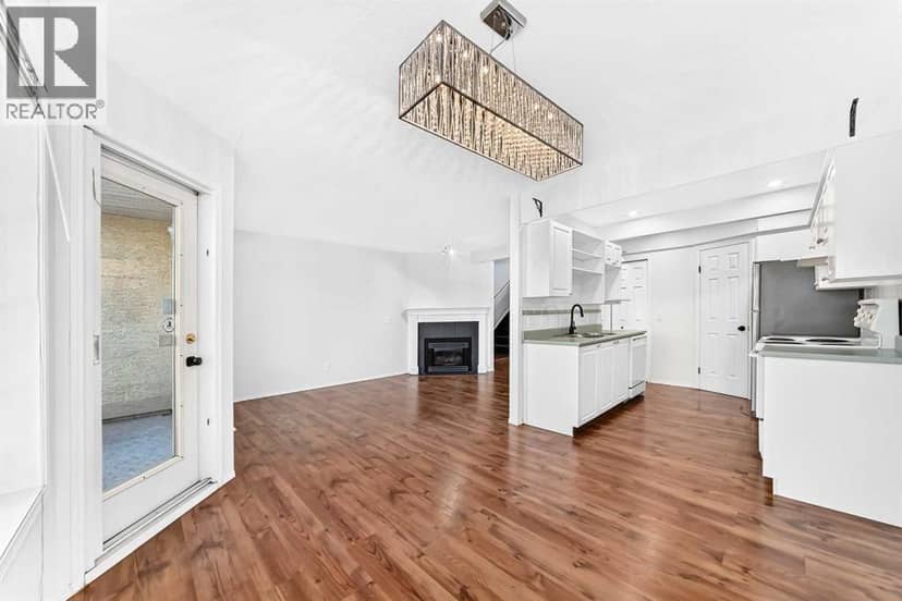 37 Beddington Gardens NE — photo 11 of 40