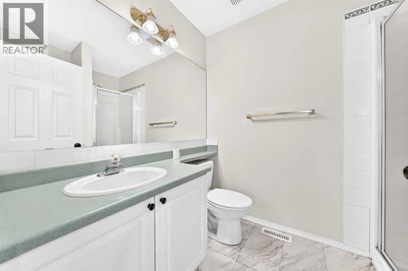 37 Beddington Gardens NE — photo 21 of 40