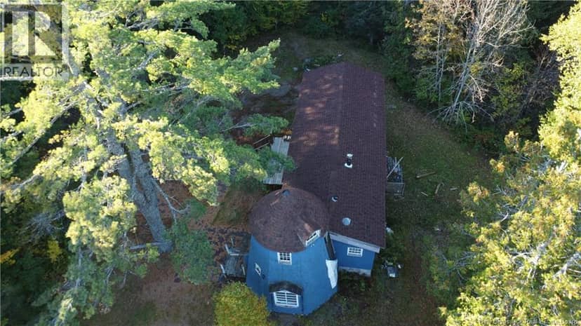 7013 Route 102, Central Greenwich, photo 4