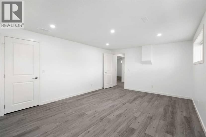 6008 DALGETTY Drive NW — photo 24 of 40