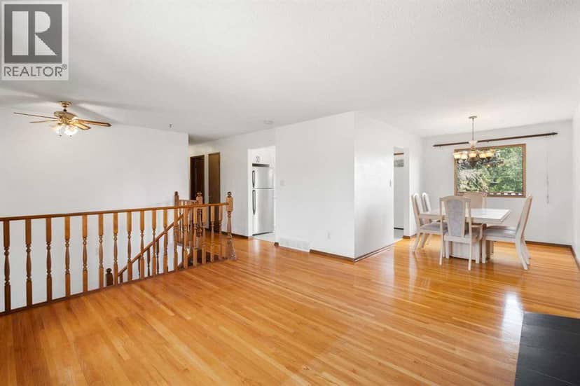 6008 DALGETTY Drive NW — photo 9 of 40