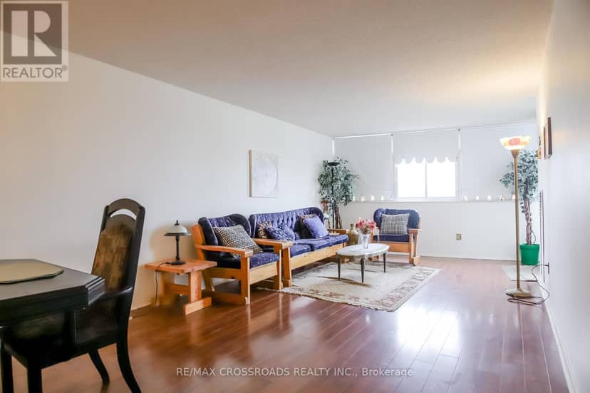 606 - 3151 Bridletowne Circle — photo 11 of 37