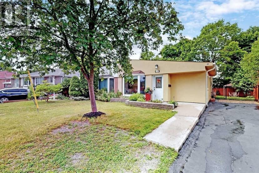 64 Lindsay Avenue, Newmarket, photo 2